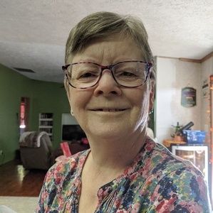 Meet your Posher, Evelyn